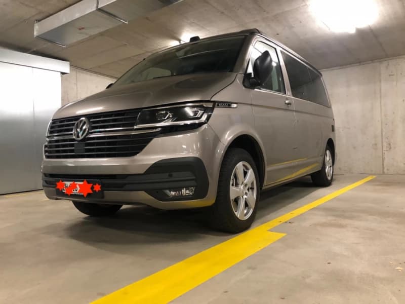 VW Campingbus von Fawzy – Zurich