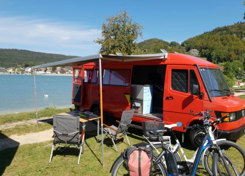 Chili, Adrian & Christine's Campingbus – Grenchen
