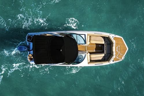 Cruise Miami in Style on a 25’ NauticStar — Celebrity Mansions & Sandbars! – Miami Beach