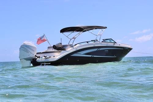 Charter a Luxury Day on the Water – Sea Ray SDX 27 in Miami – Key Biscayne