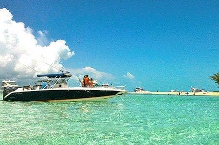 Perfect boat to enjoy Miami’s waters. – Key Biscayne
