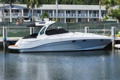 40 feet of never ending party – Hallandale Beach
