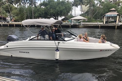 NEW RINKER Q3 Bowrider for Rent in Fort Lauderdale, FL – Fort Lauderdale