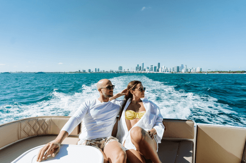Pelican VI — Cruise Miami in Style – Key Biscayne
