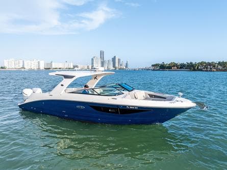 Premium 2021 Sea Ray 350 Yacht Experience – Relax, Cruise & Celebrate – Hollywood