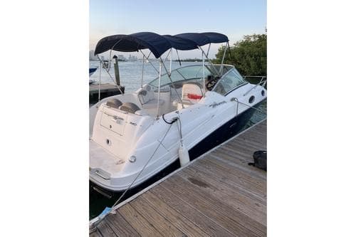 RENTAL BOAT, WITH CAPTAIN, ICE AND COOLER!! LIKE NEW!! – Miami