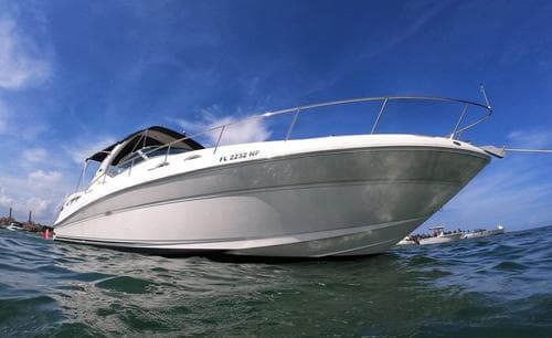 38' private Yacht. The price includes your Captain and fuel! – Fort Lauderdale