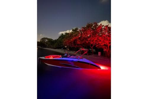 21'Yamaha Jet Boat. Ultimate Miami Experience. – Miami Beach