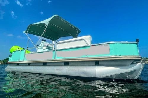 Awesome pontoon boat in Fort Lauderdale – Fort Lauderdale