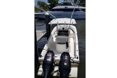 MIAMI BOAT CHARTERS – Key Biscayne
