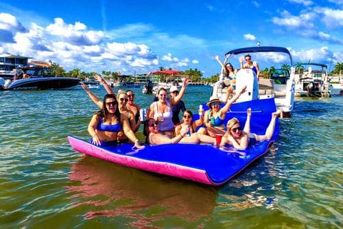 27ft | private boat party and more – Fort Lauderdale