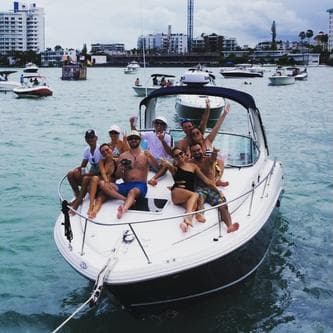 33ft Searay for Rent, Miami, Ft Lauderdale, Bimini Trips up to 10 people – Miami Beach
