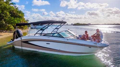 *TOP RATED* Up to 10 ppl | Premium Sport Boat in Miami Beach – Miami Beach