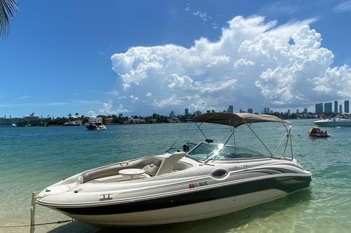 26' Sea Ray in Miami and Miami Beach – Miami