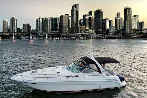 ⭐🌊Cruise & Save – 1 Free Hour or FREE Jetski from Monday to Thursday!🏄♀ – Miami