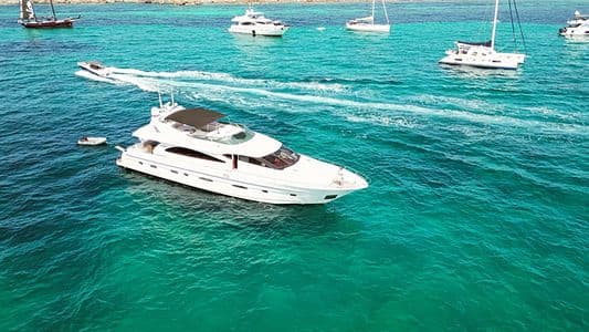 Astondoa 82GLX – Barcelona