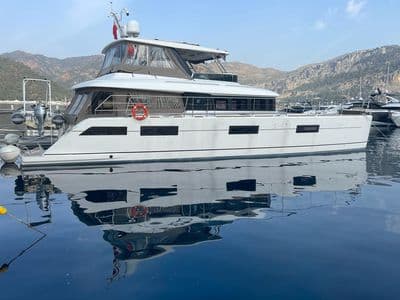 Lagoon 630 My – Passeig Sant Antoni