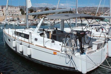Beneteau Oceanis 38.1 – Barcelona