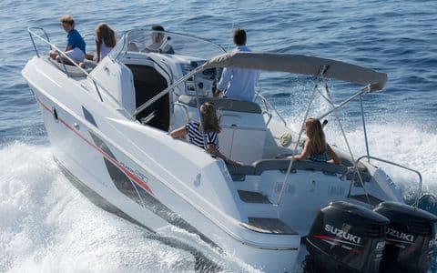 Beneteau Flyer 850 Sun Deck – Adeje