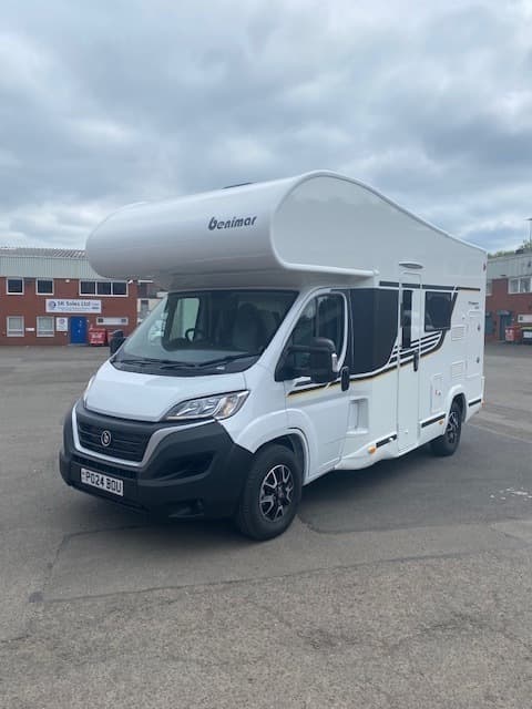 Beni Compact Family motorhome – Glasgow
