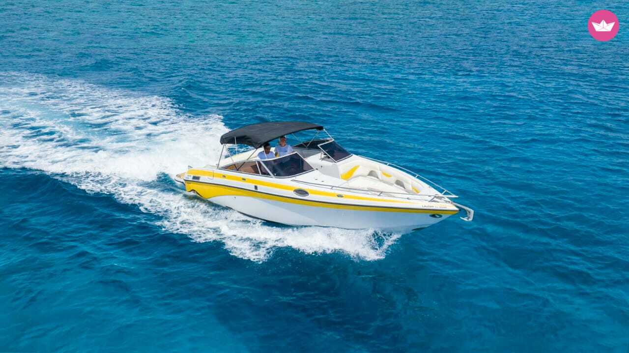 Crownline BR32 – Ayia Napa