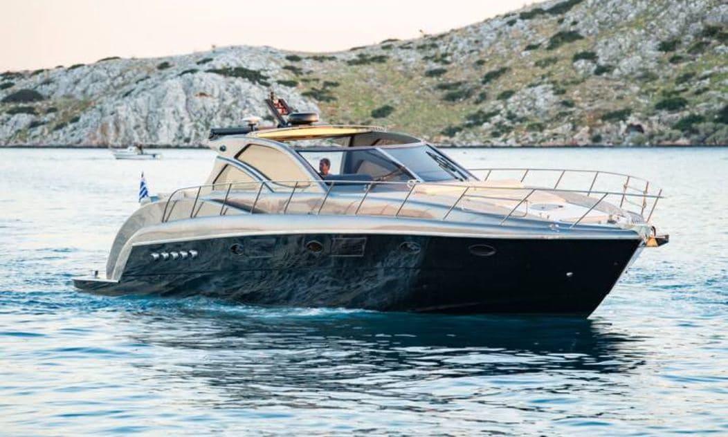 57' Motor Yacht in Greece – Pachi