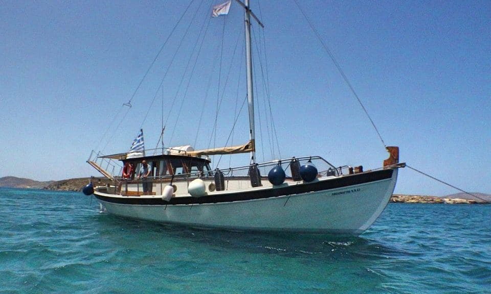 "Argonaftis" Traditional Handmade Wooden Boat – Míkonos