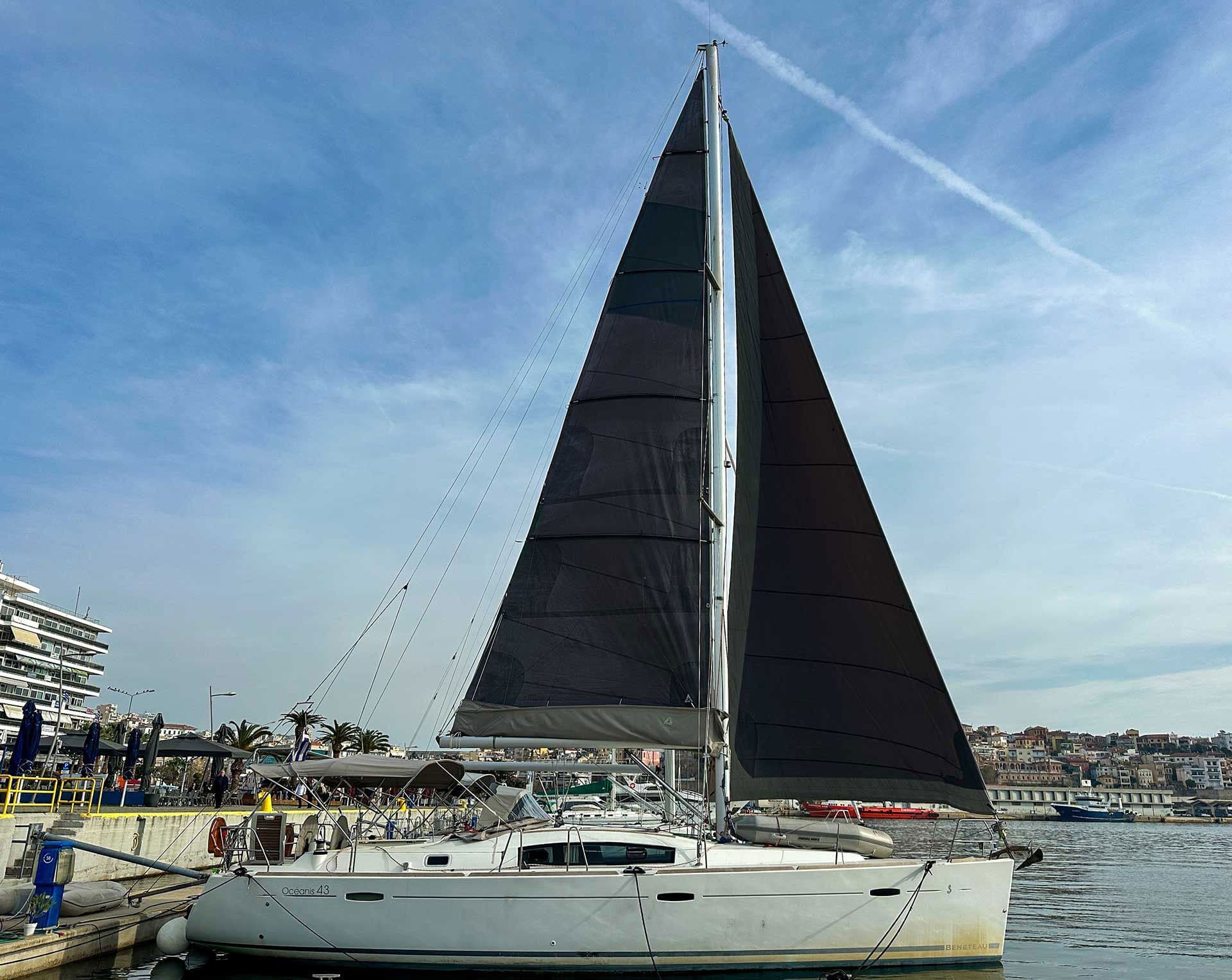 Beneteau Oceanis 43 – Kavala