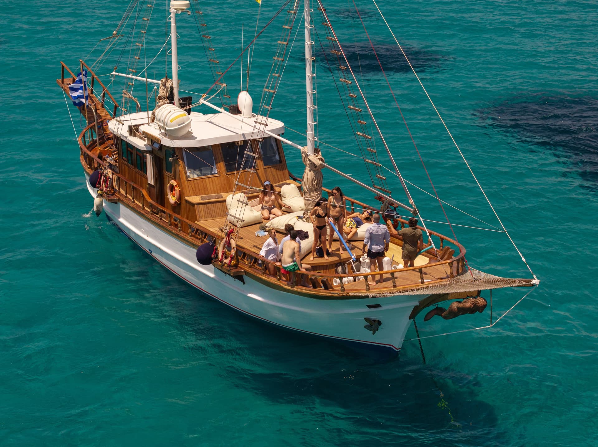 Traditional Athenian Cruiser – Kallithea