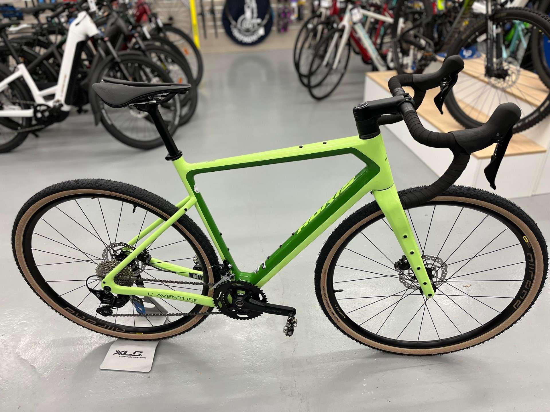 Gravel Adventure size M (5'5"-5'10")