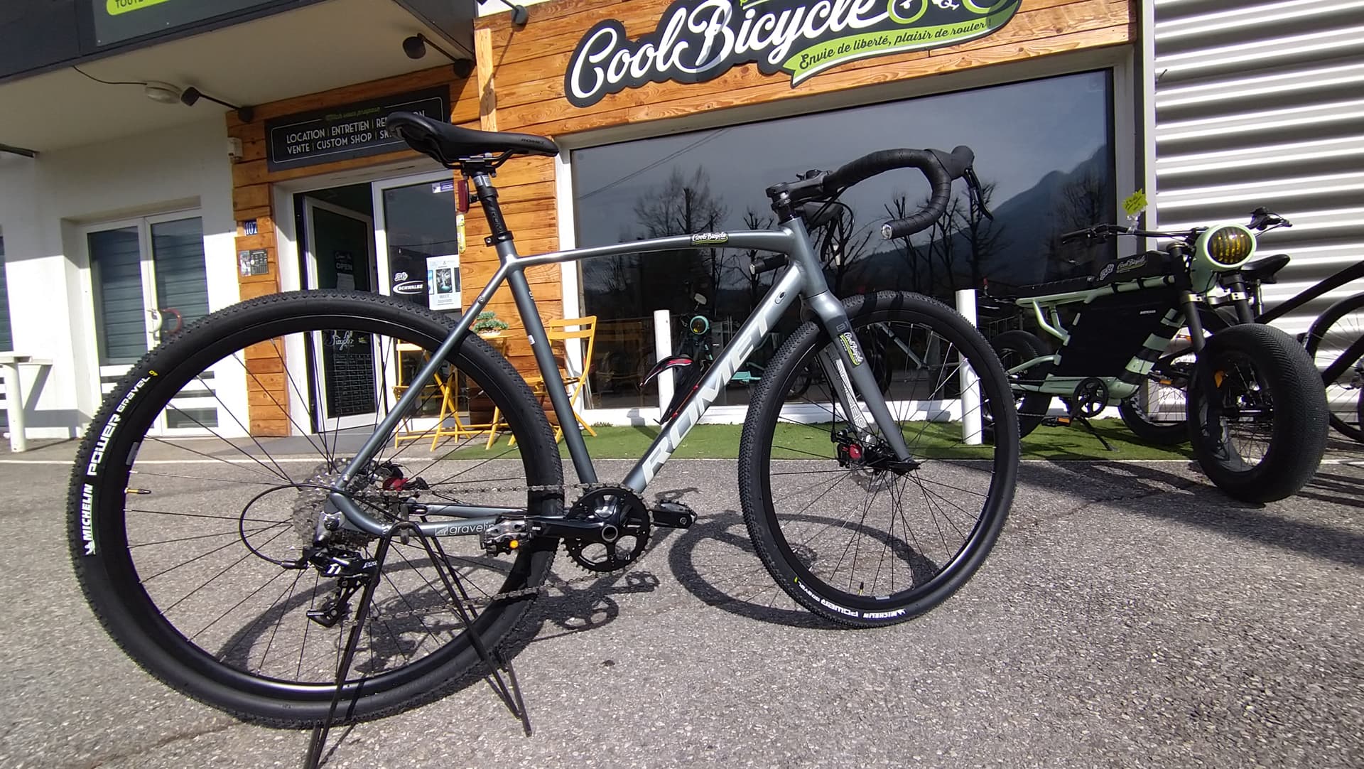 Gravel Bike 56