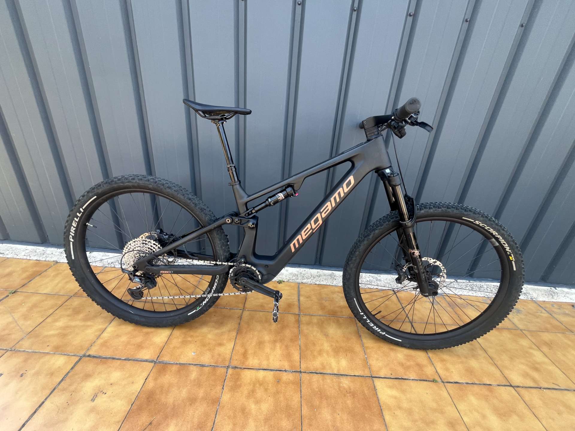 Megamo Reason R 03 Electric Mountain Bike - Size M - 29" Black