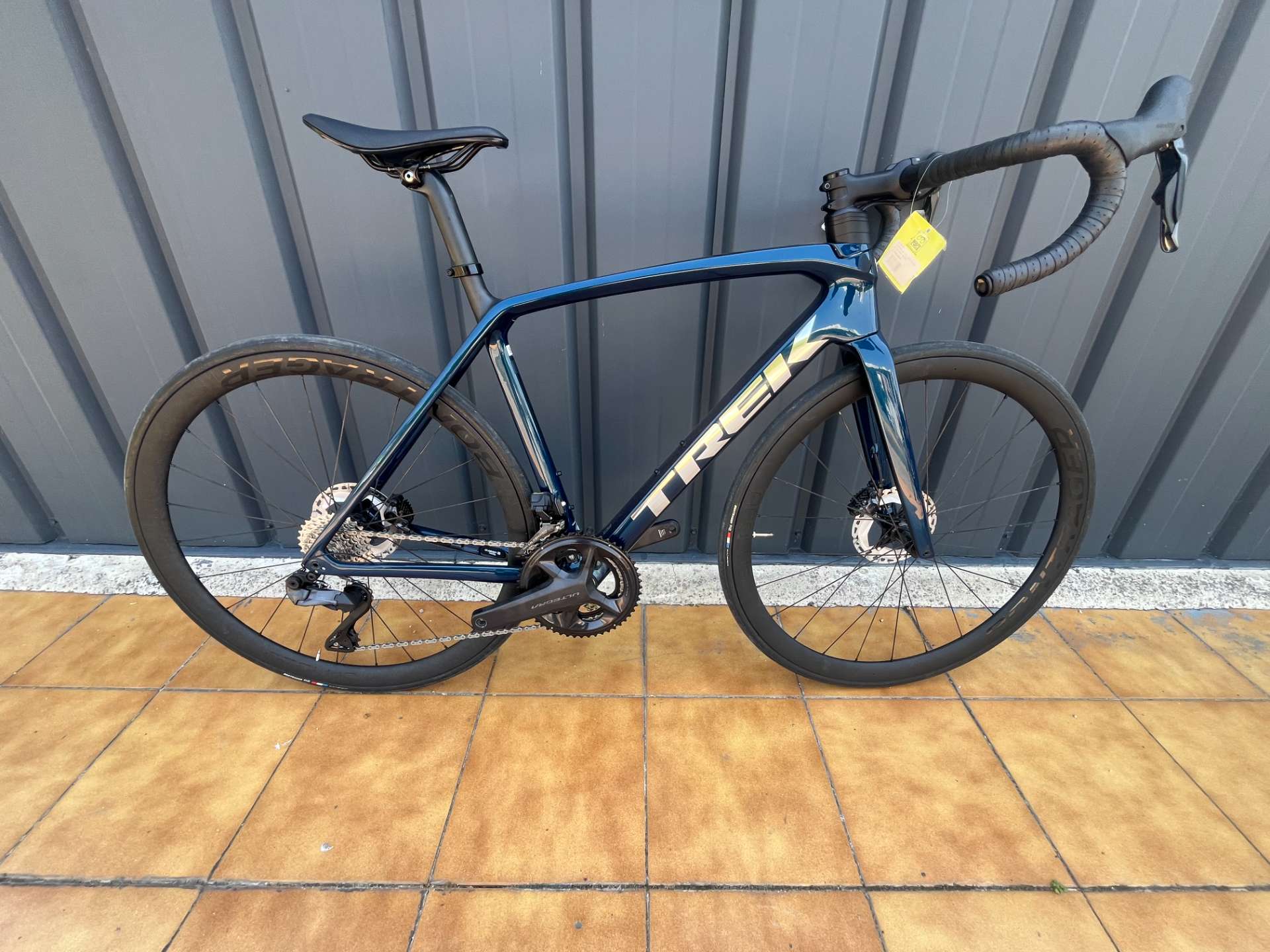 Trek Émonda SL 7 Ultegra 2024 - size 54 - blue and black