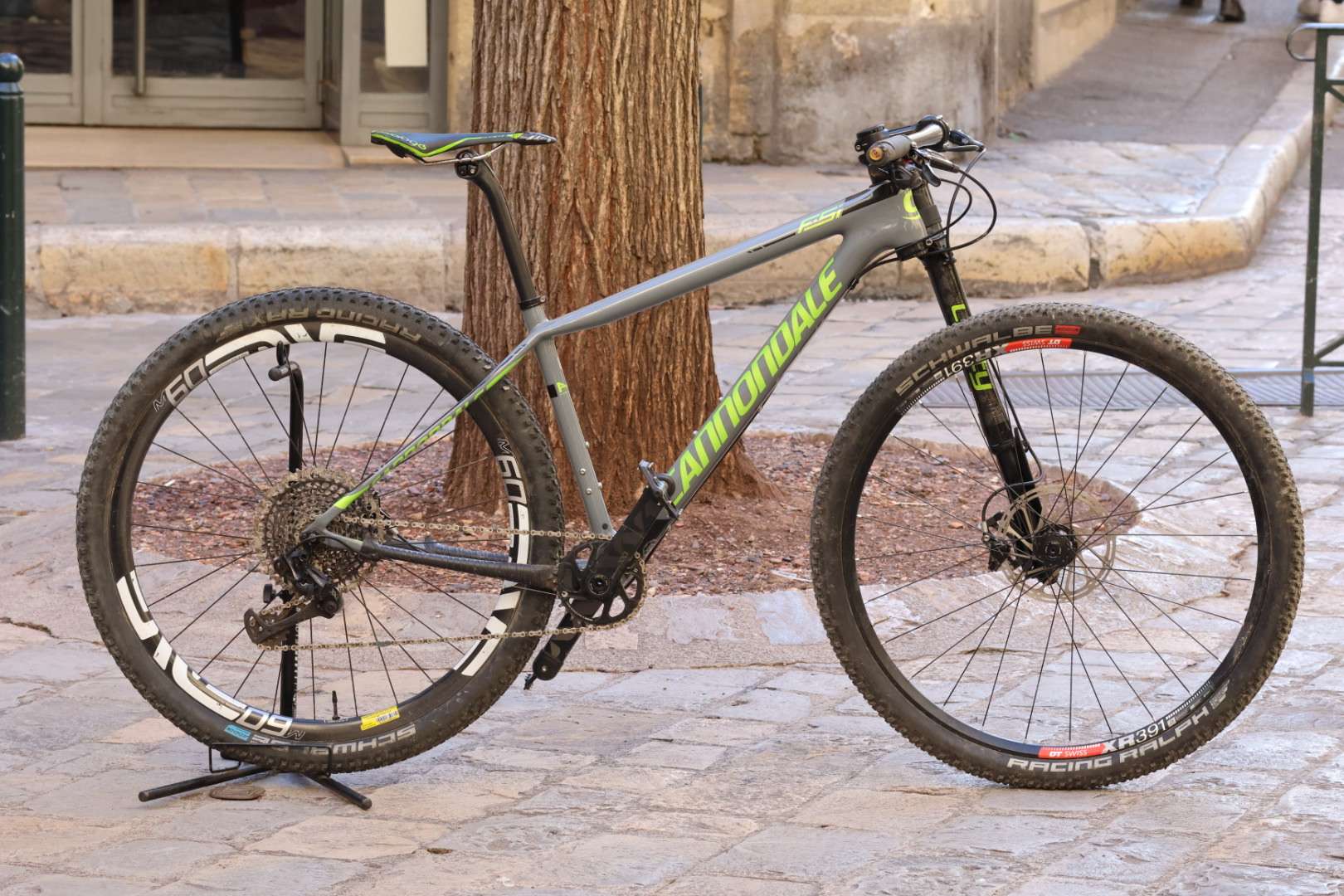 Velo tout terrain carbon taille M