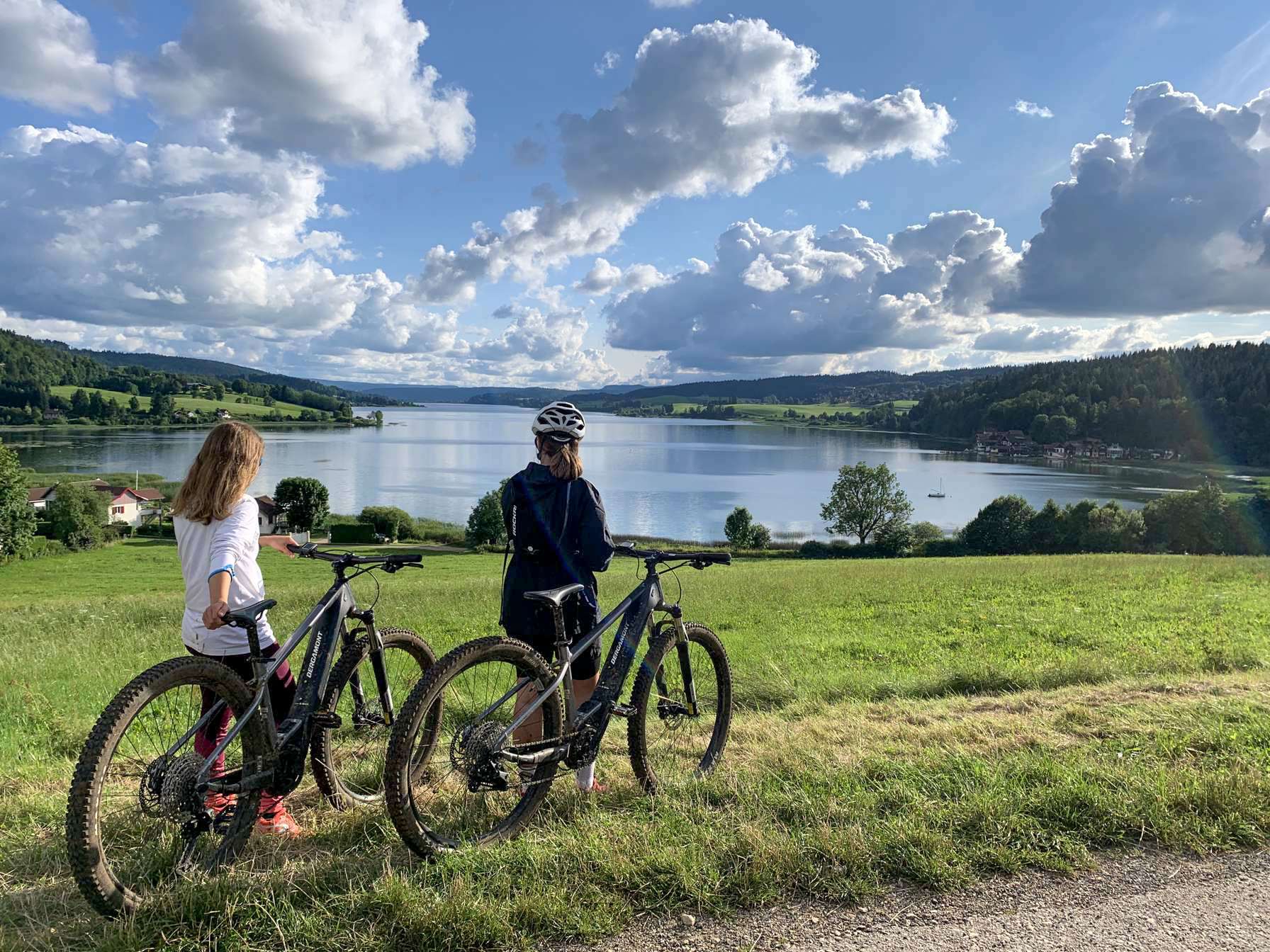 VTT électrique KTM semi rigide