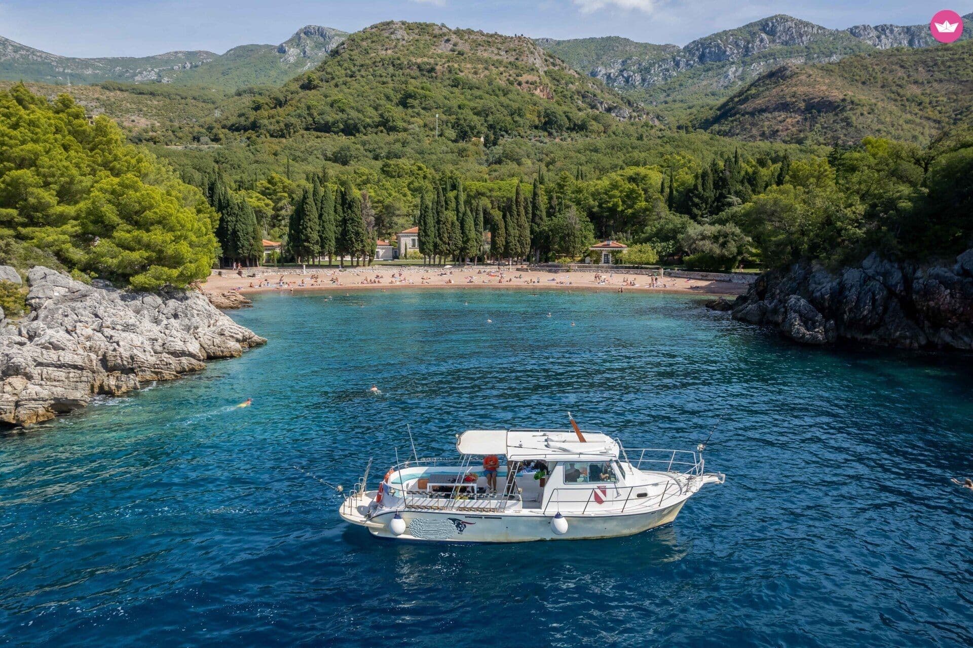 Motorboat Tranquility Kotor Local model 375hp – Budva