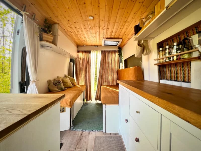 Pietro, Nash's Campingbus – Zurich
