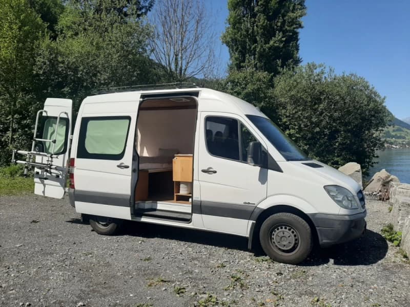 Mercedes Campingbus von Pascal – Stans