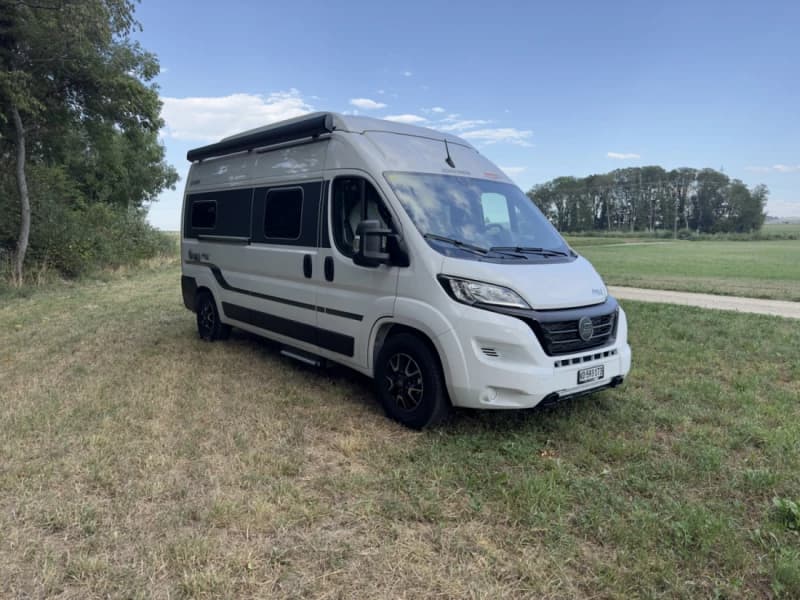 Hymer Campingbus von Stevan – Echallens