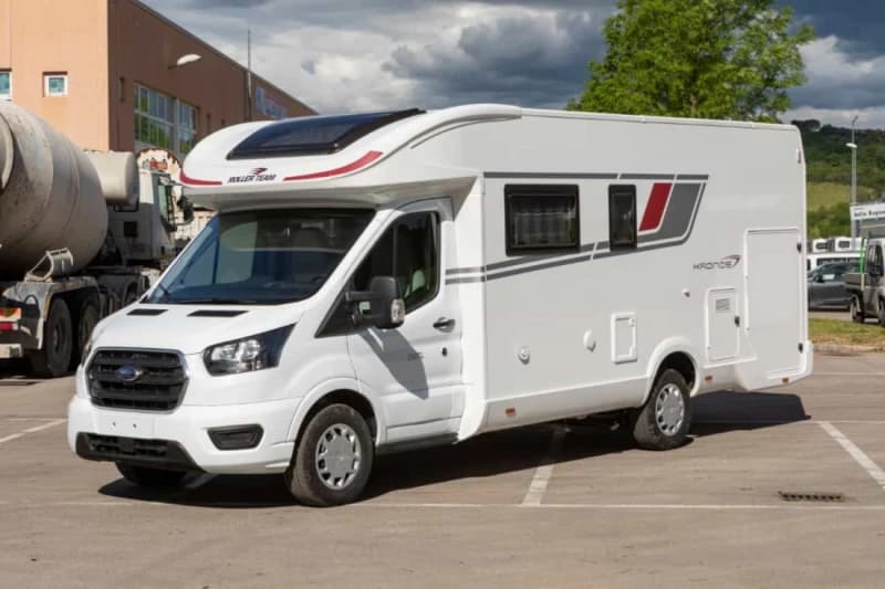 Asterix im Morgenland, Mercedes's Wohnmobil – Wiedlisbach