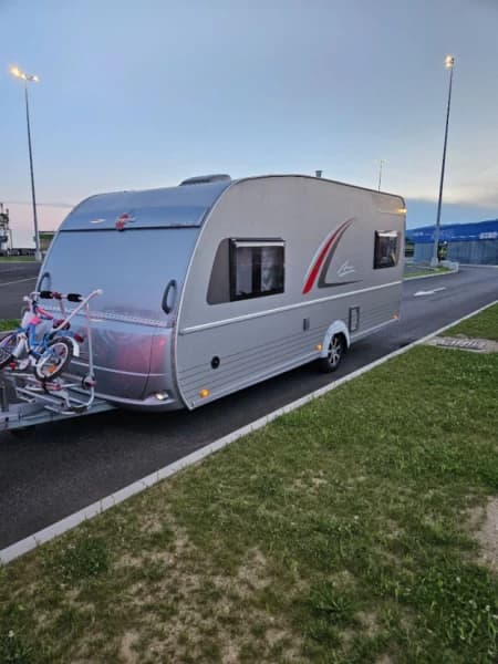 Sergejs Bürstner Campingvogn – Finnsnes