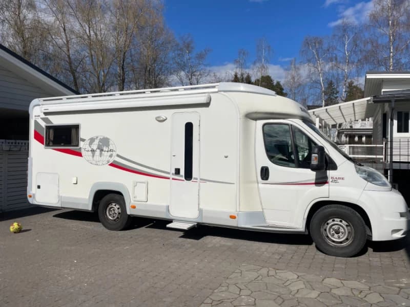 Pirittan, Kabe-Matkailuauto – Tampere