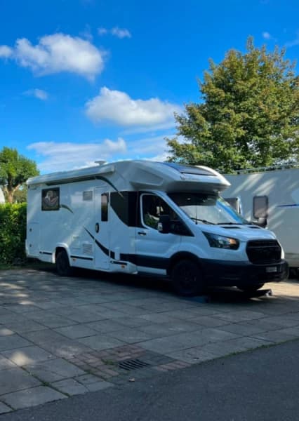 Benimar Wohnmobil von Jean-Michel – Kiesen