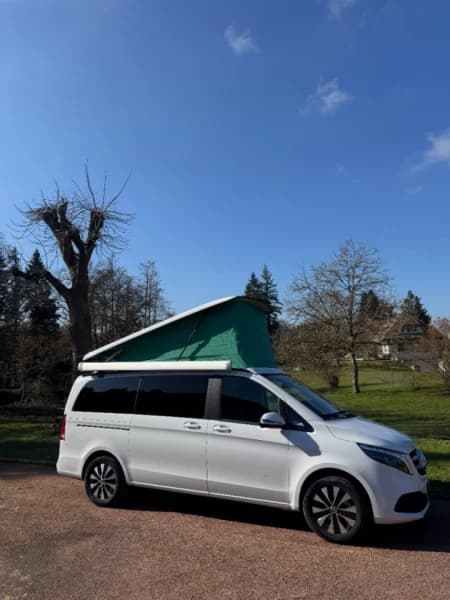 Mercedes Campingbus von David – Châtel-Saint-Denis