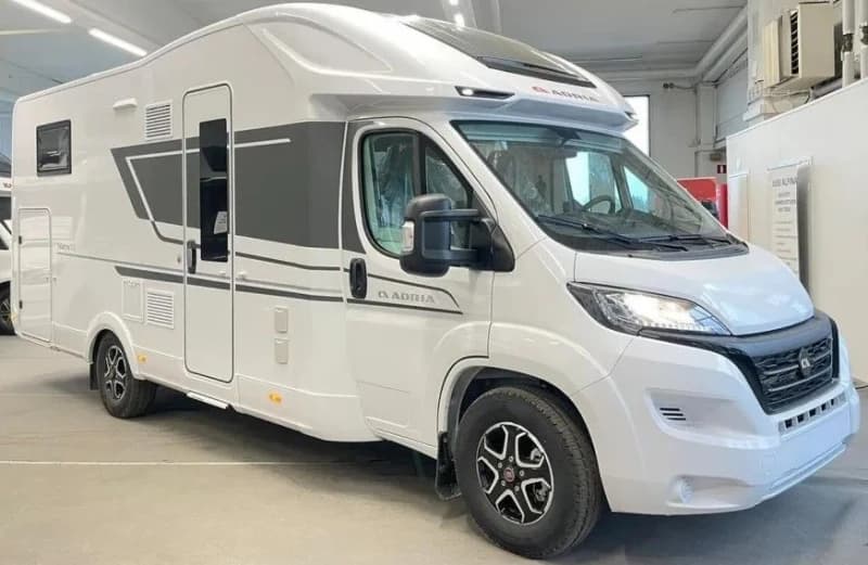 Jann, Adria-Matkailuauto – Tuusula