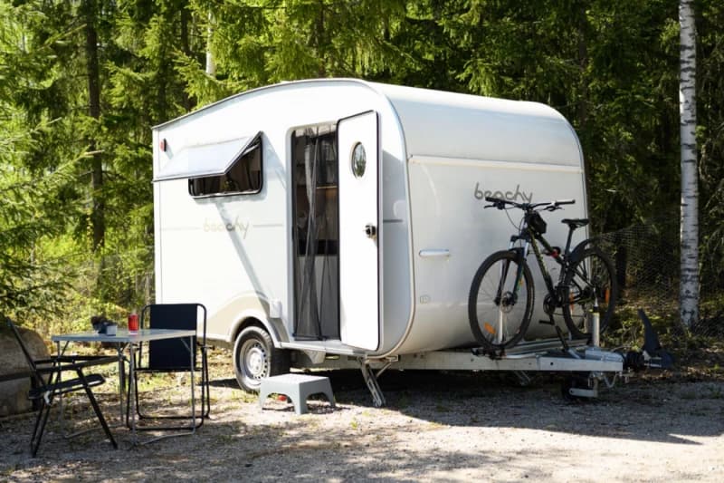 Lassen, Hobby-Matkailuvaunu – Lievestuore