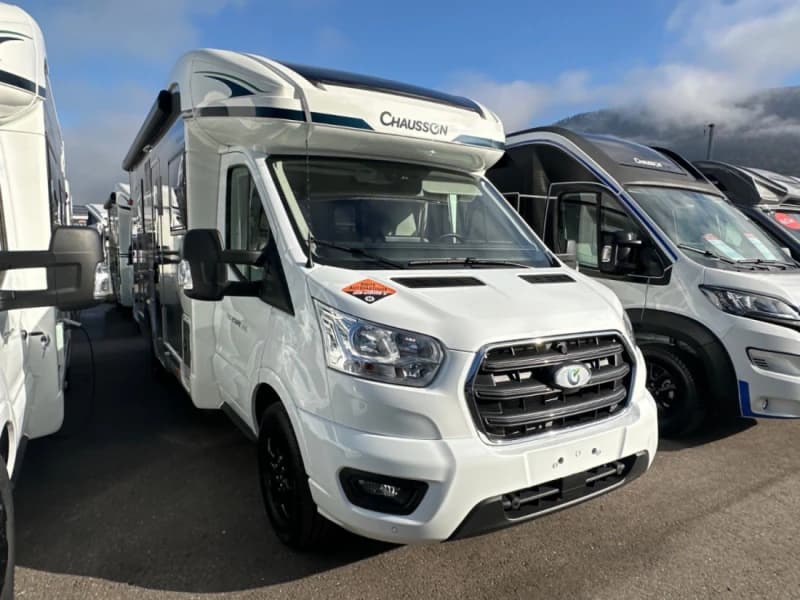 Chausson Wohnmobil von Location – Corgémont