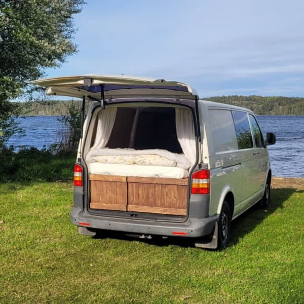 George, Josef:s Campervan – Sundbyberg