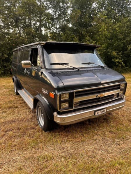 Chevrolet Campingbus von ambros – Einsiedeln