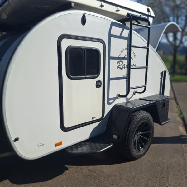 Herocamper Wohnwagen von Kevin – Waldkirch